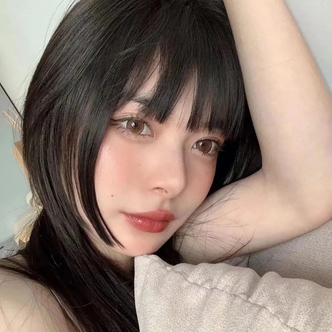 两只小猫的故事